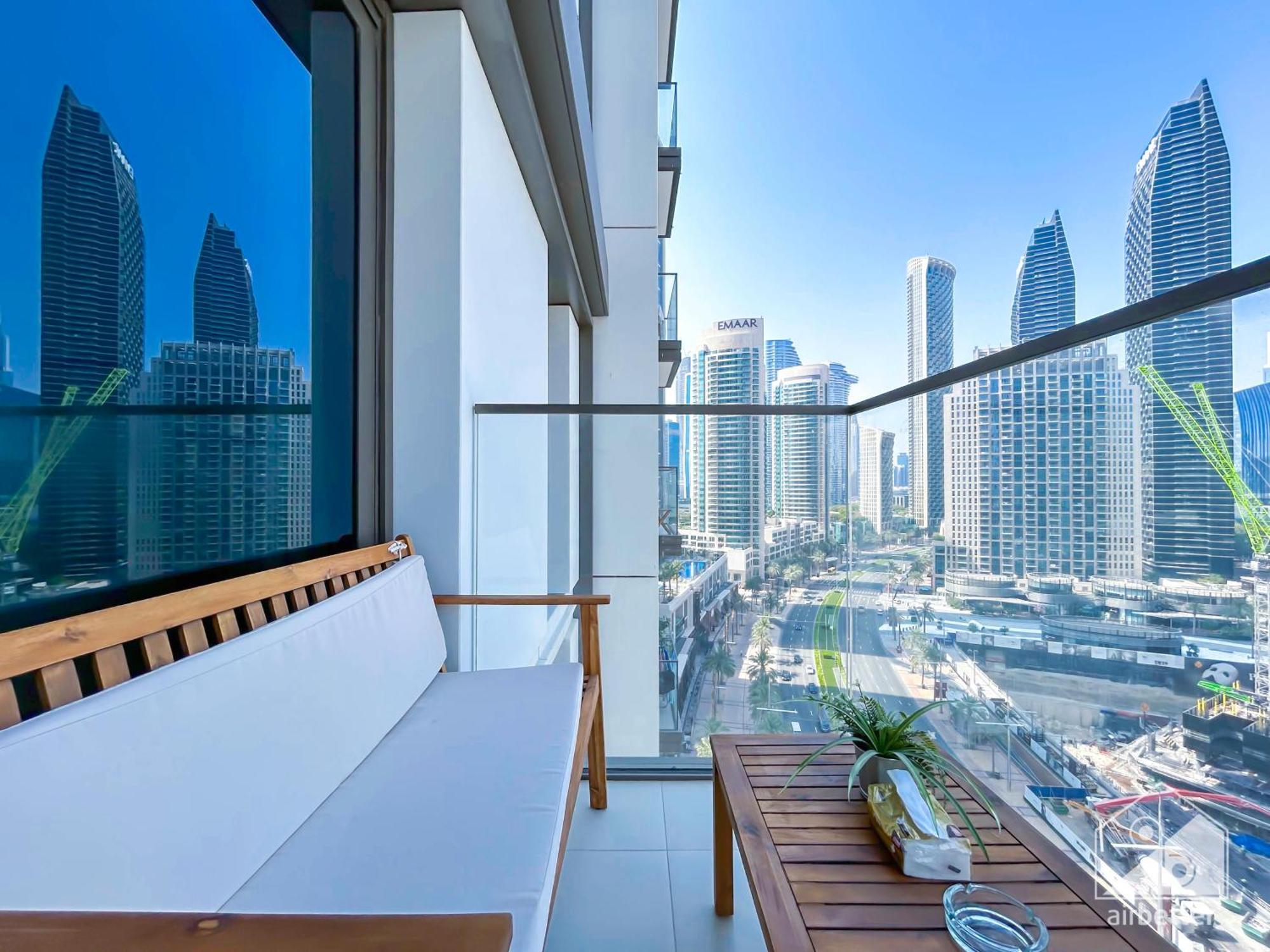 Luxury Burj Crown Downtown Balcony & View